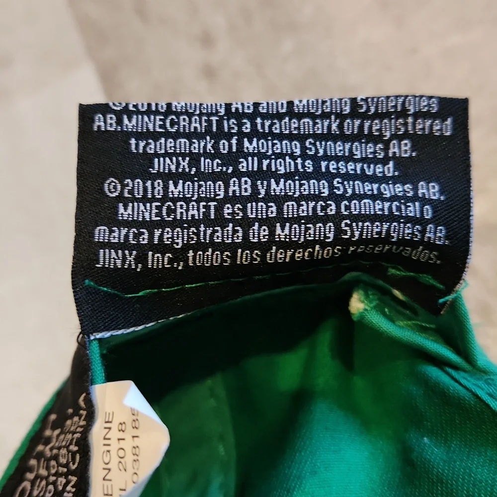 Minecraft Hat Children's EUC Licensed